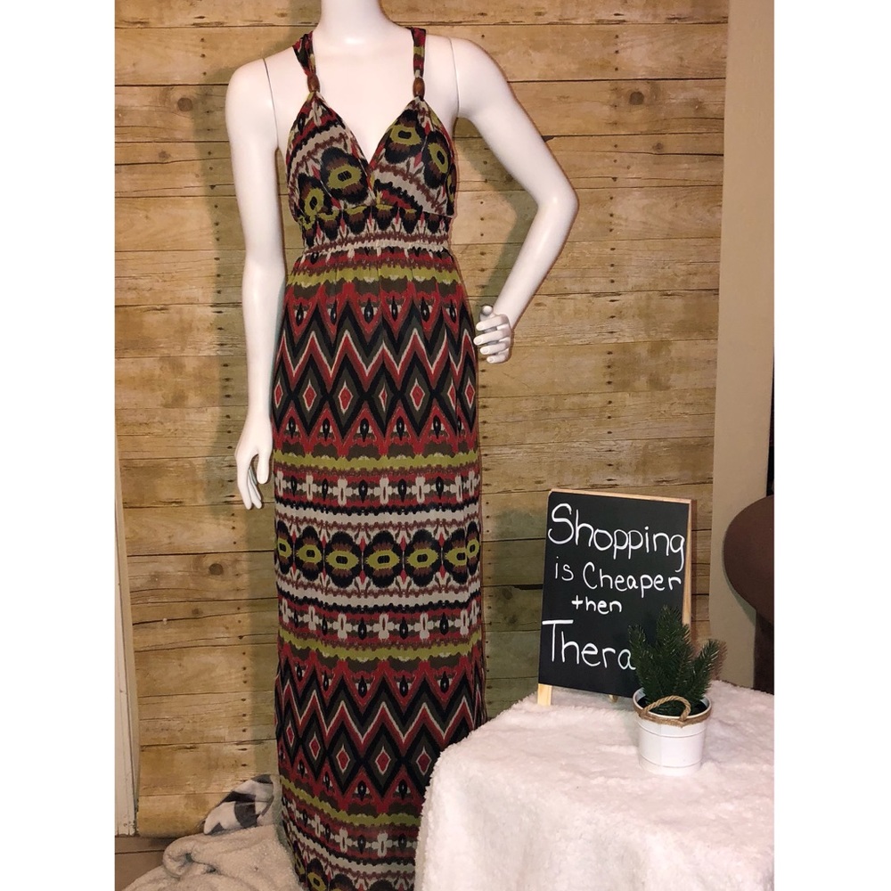 Beautiful flowy Maxi dress Size small